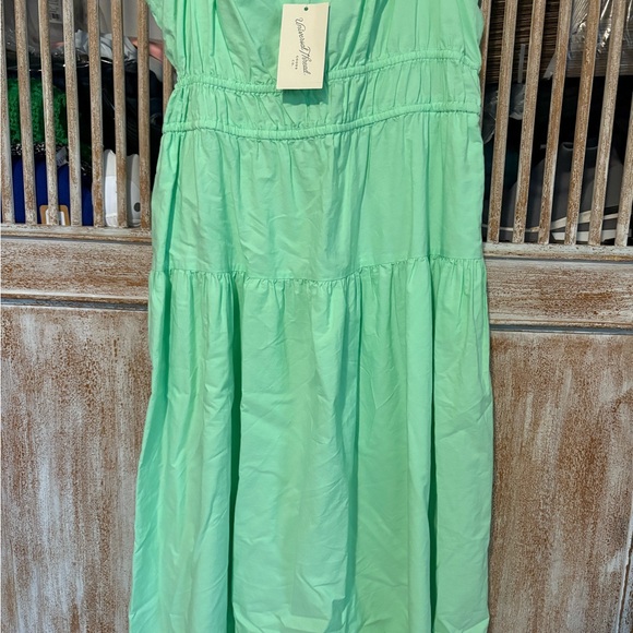 Universal Thread Mint Green Tiered Midi Dress NWT - Picture 3 of 10
